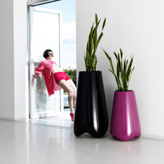 Vondom Vlek vase h.100 cm polyethylene by Karim Rashid Buy now on Shopdecor